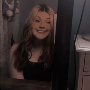 Meet your Posher, Alyssa